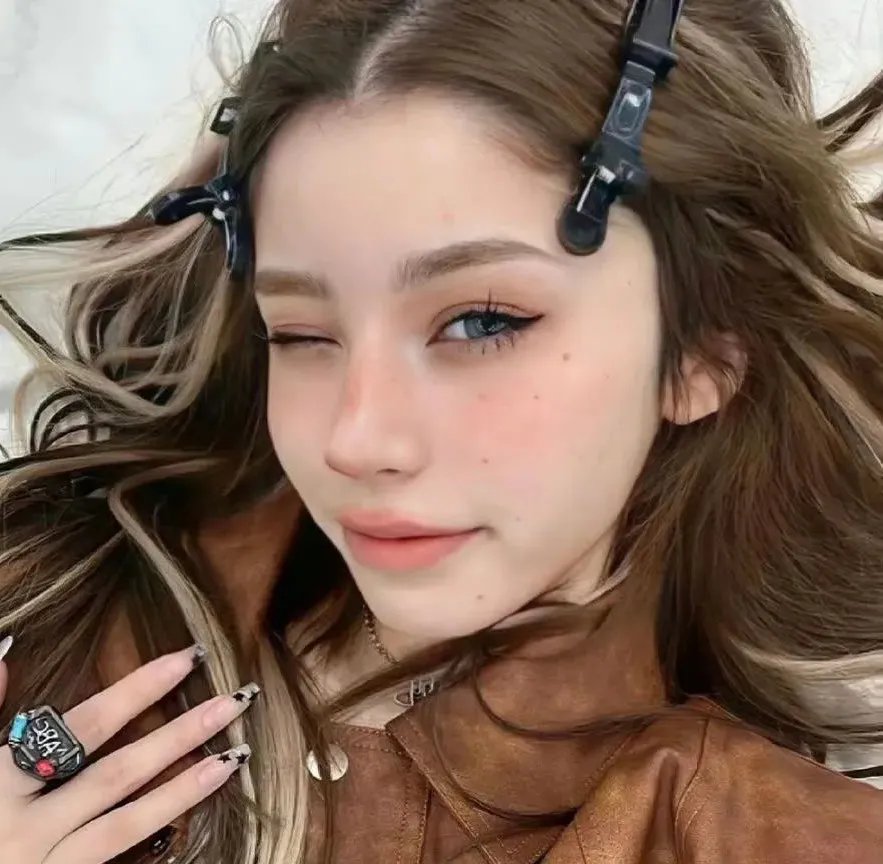 鱼影之群 在线观看
